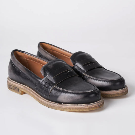 Golden Goose "Jerry" Distressed Leather Loafers in Black, size 36