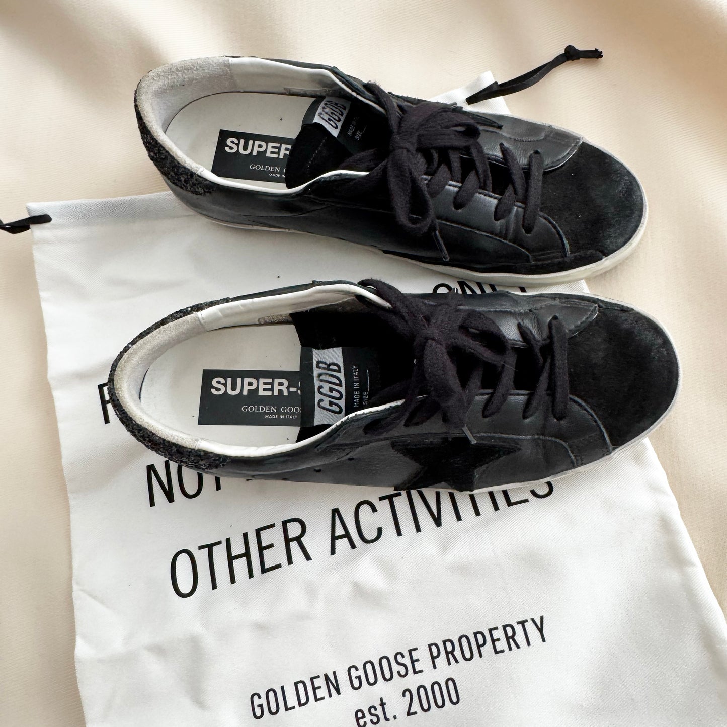 Golden Goose Superstar Classic Sneaker in Black, size 38