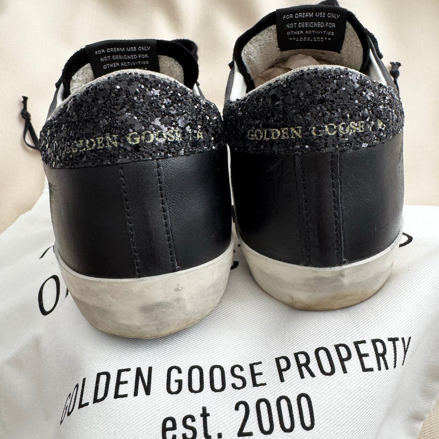 Golden Goose Superstar Classic Sneaker in Black, size 38