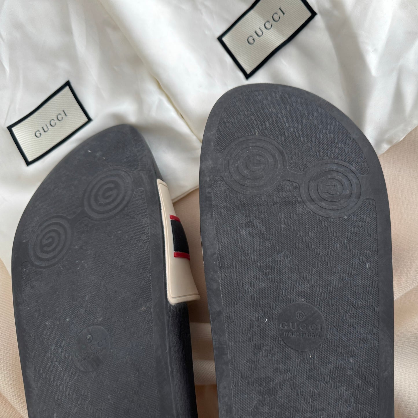 ** MENS ** GUCCI Pursuit Rubber Slides, size 14