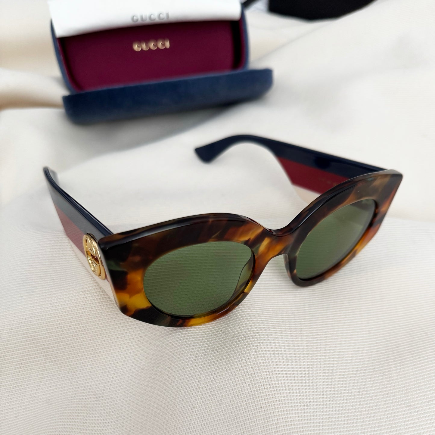 Gucci Havana Tortoise Cat Eye Sunglasses with Tricolour Sides