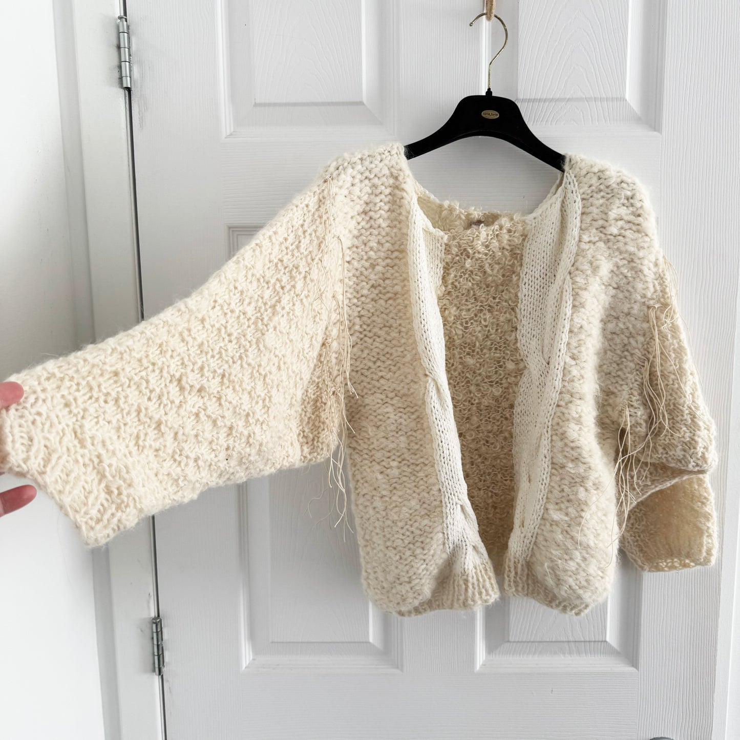 Gudrun & Gudrun Cable Knit Sweater in Beige/White - fits Medium ish
