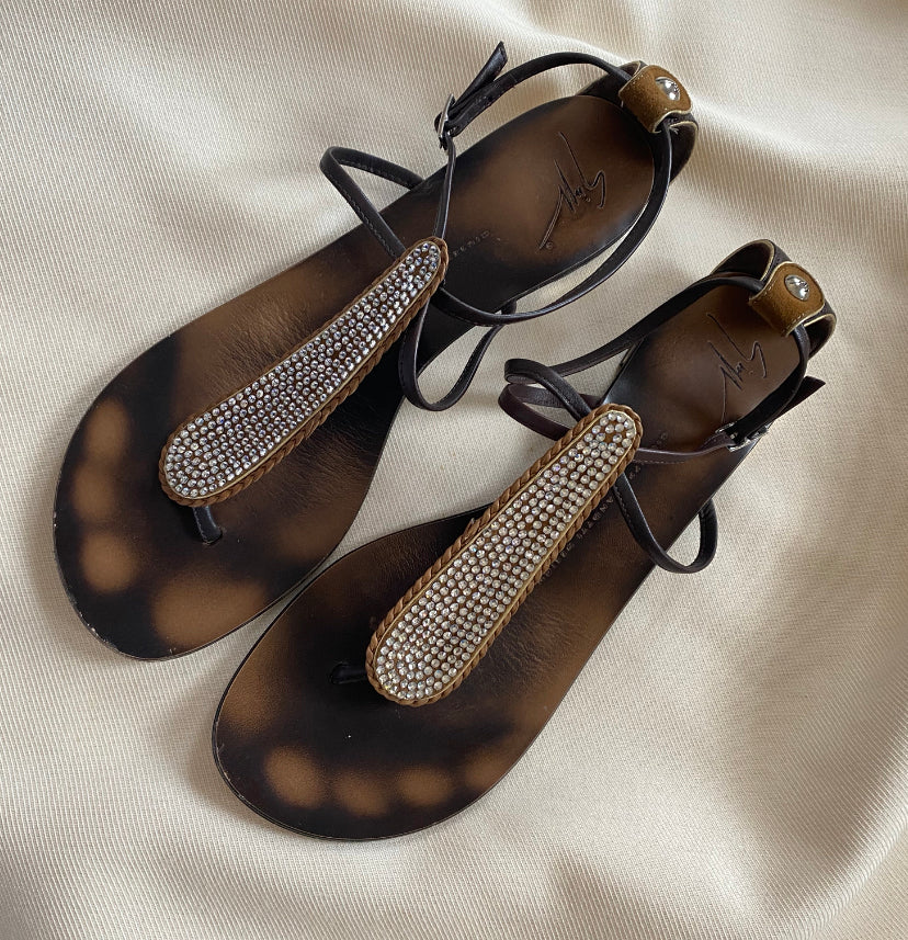Guiseppe Zanotti T-Strap Flat Sandals, size 40