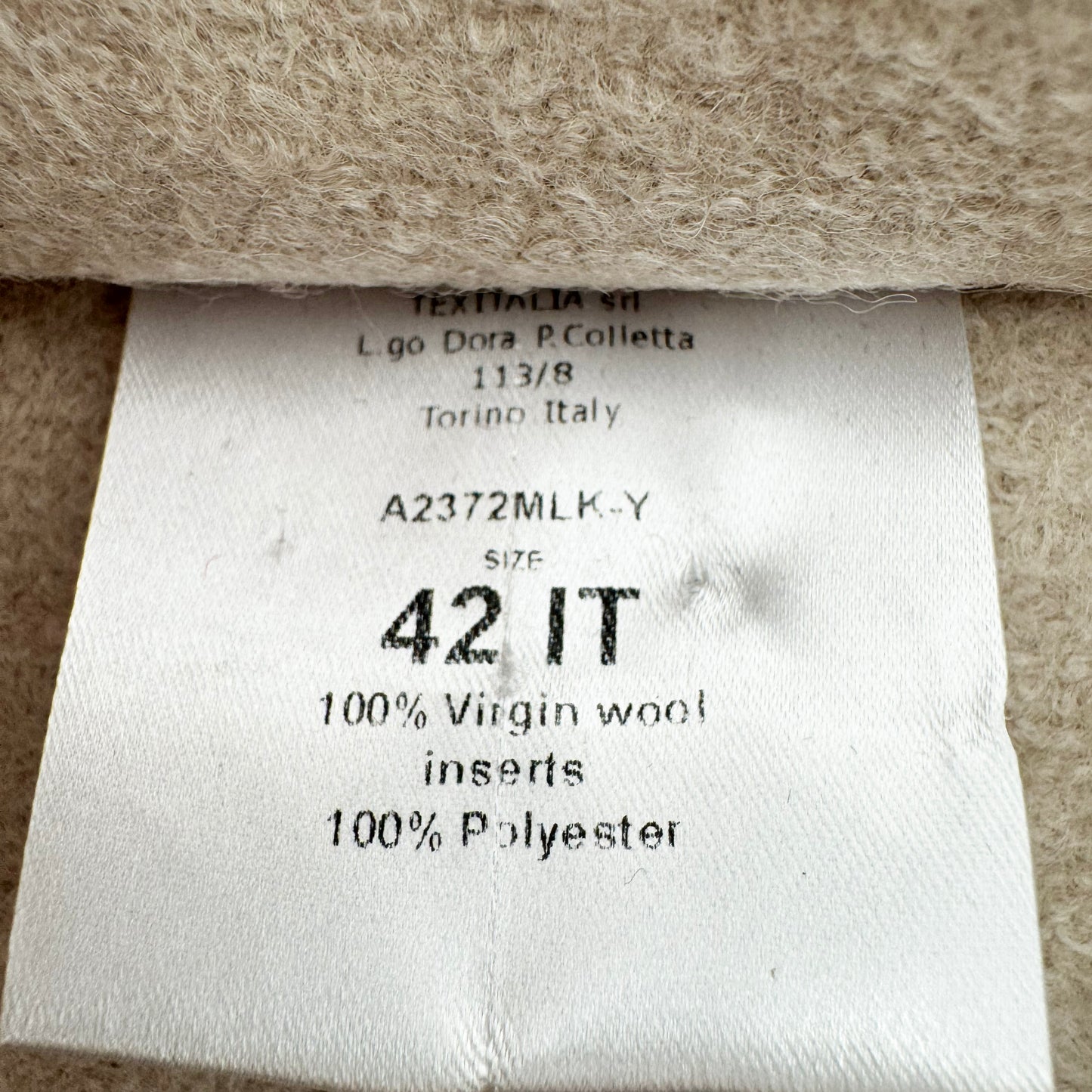 Harris Wharf Double Breasted Wool Pea Coat in Ivory, size 42IT (fits size Small)