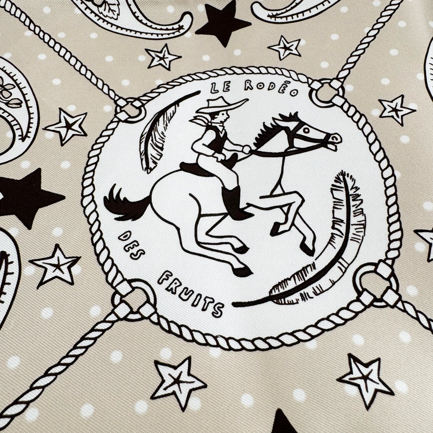 Hermes Le Rodeo des Fruits bandana 55