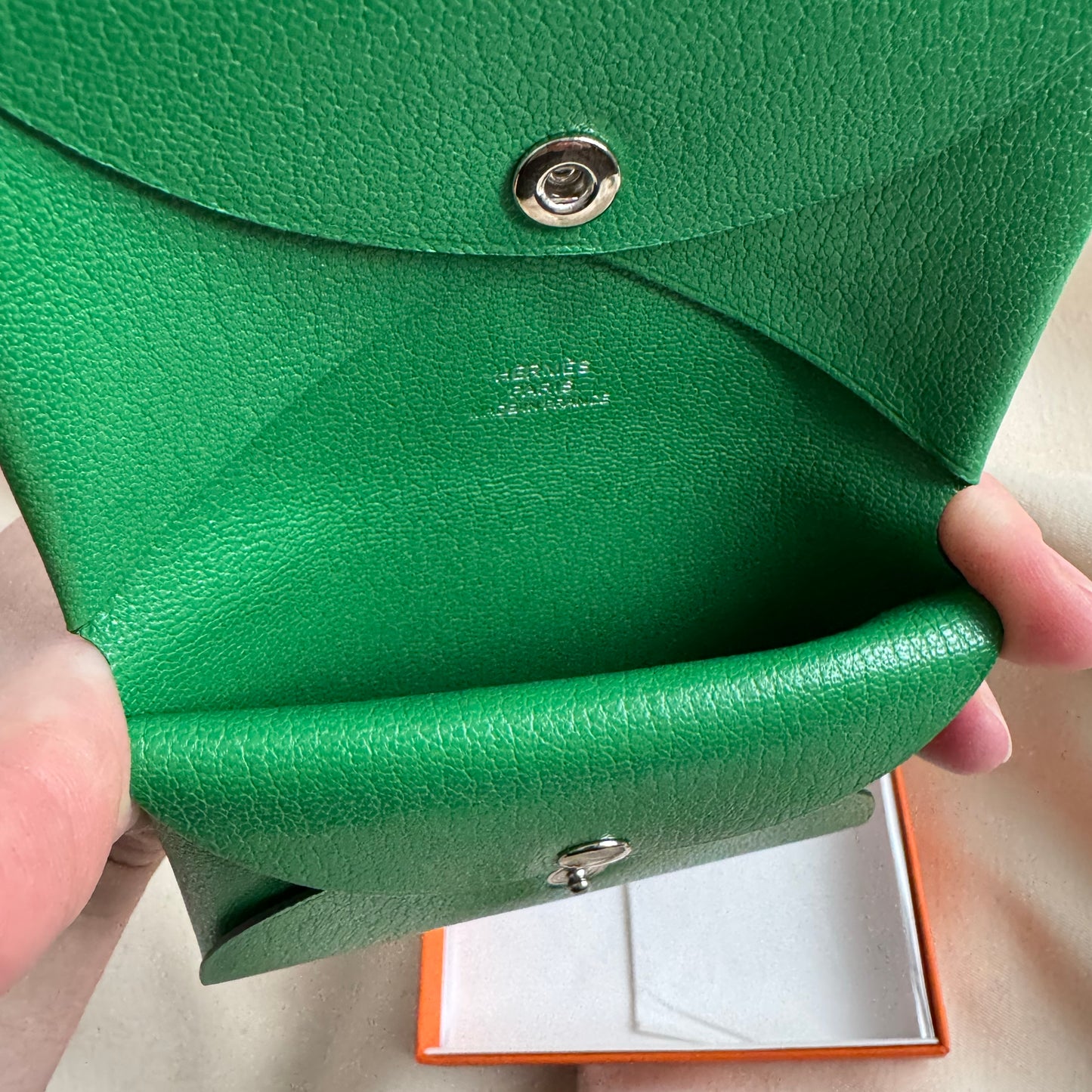 Hermes Duo Calvi Cardholder in Vert
