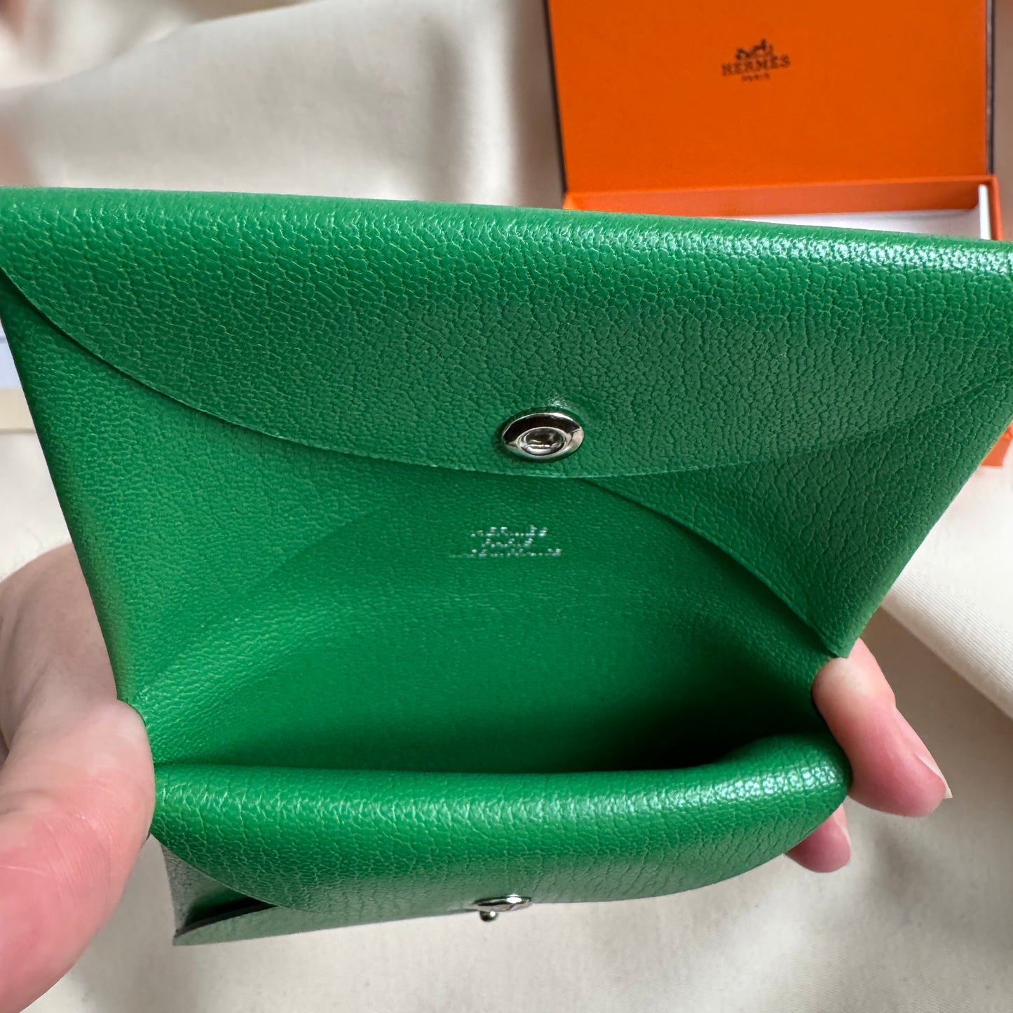 Hermes Duo Calvi Cardholder in Vert