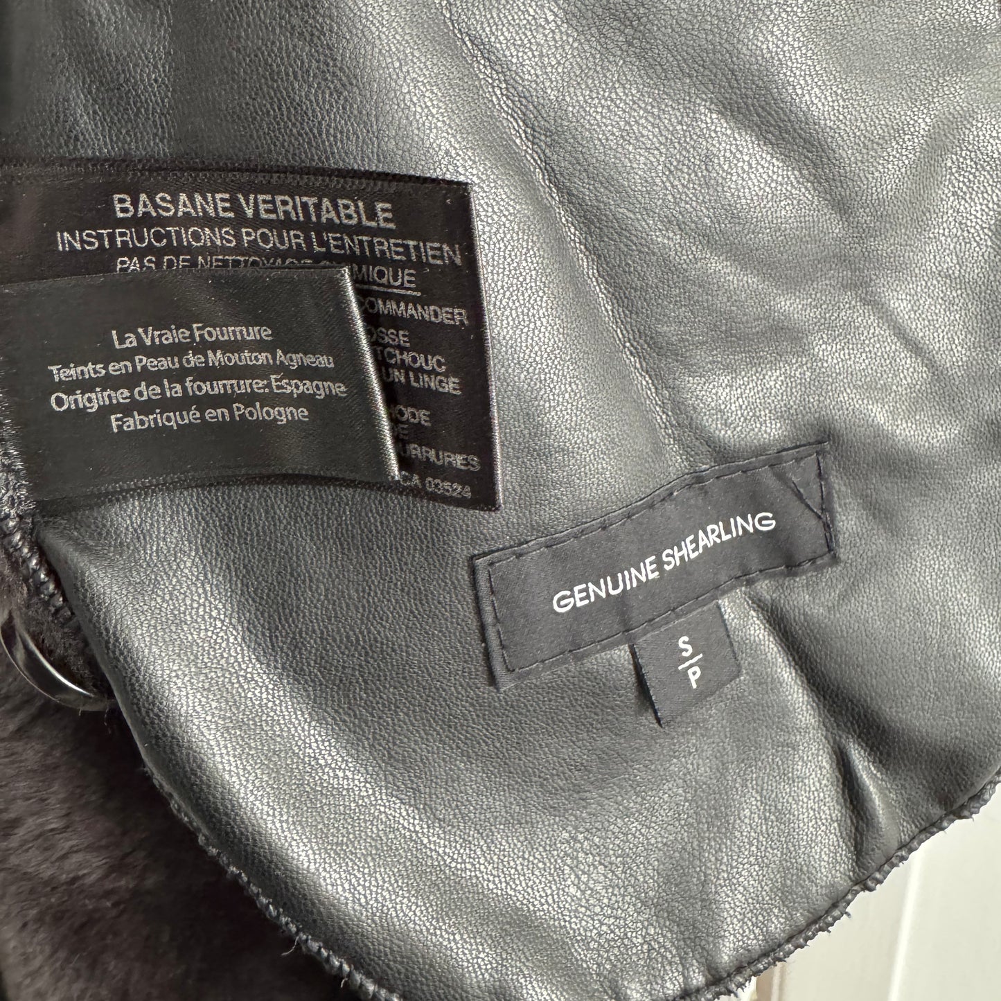 Hiso "Danielle" Reversible Shearling Duster in "Black Vintage", size Small