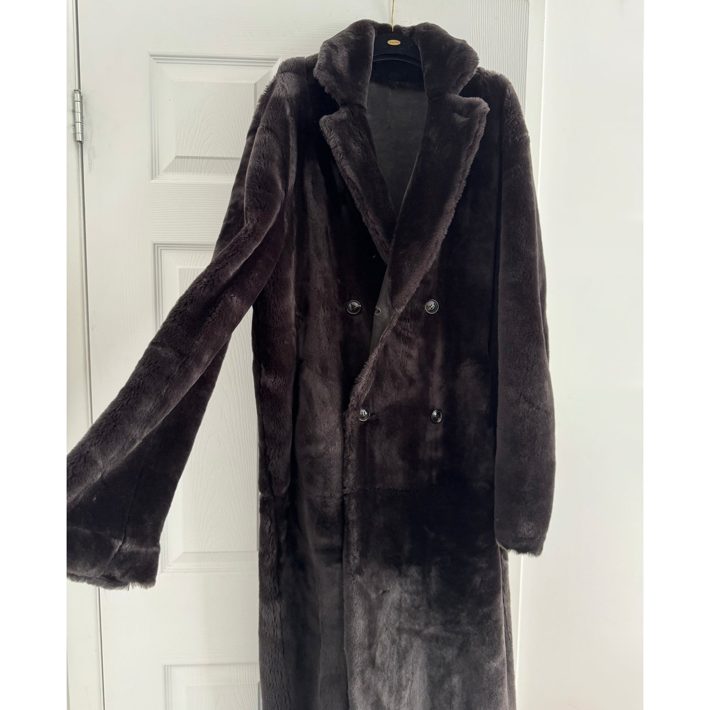 Hiso "Danielle" Reversible Shearling Duster in "Black Vintage", size Small