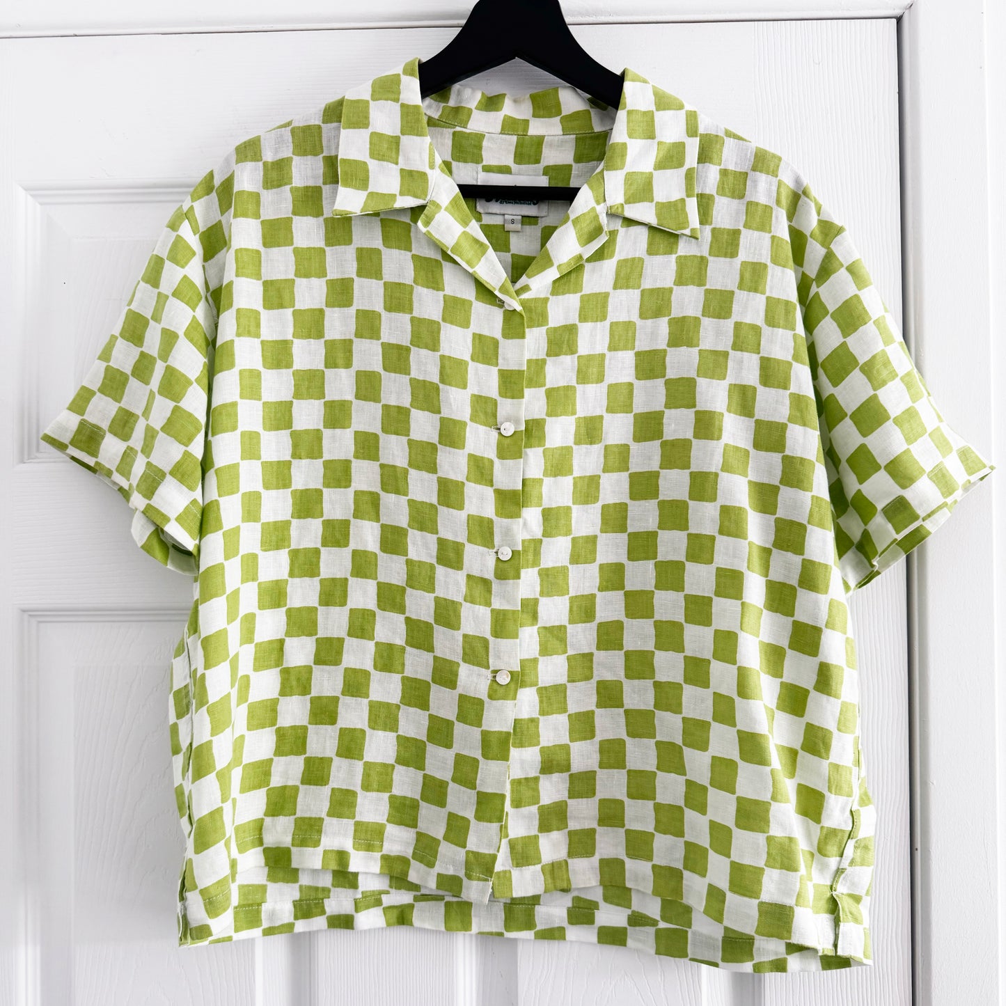 Emma Mulholland on Holiday Checked Linen Shirt in Green, size Small
