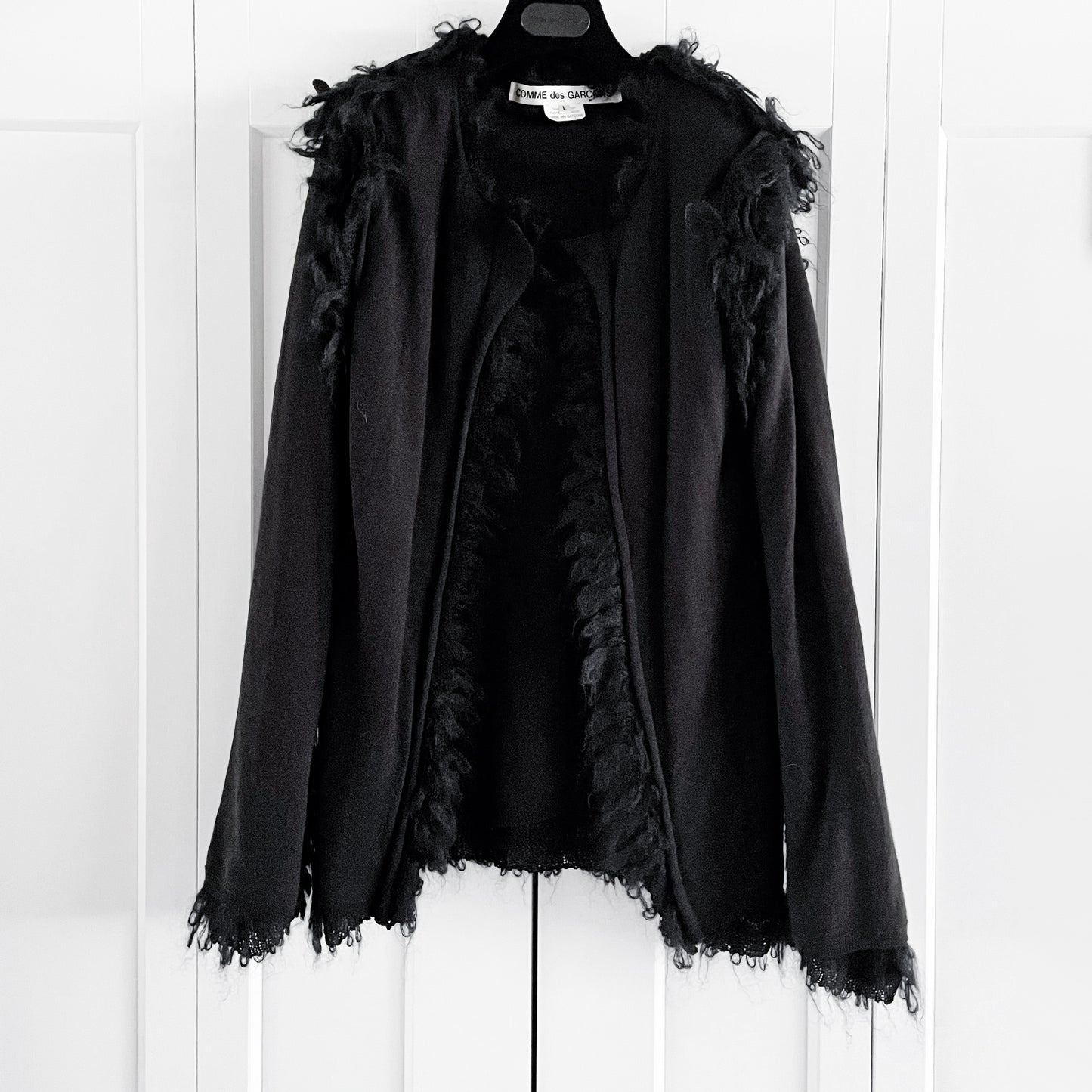 Comme des Garcons Fringe Cardigan, taille Large (convient à un médium ample)