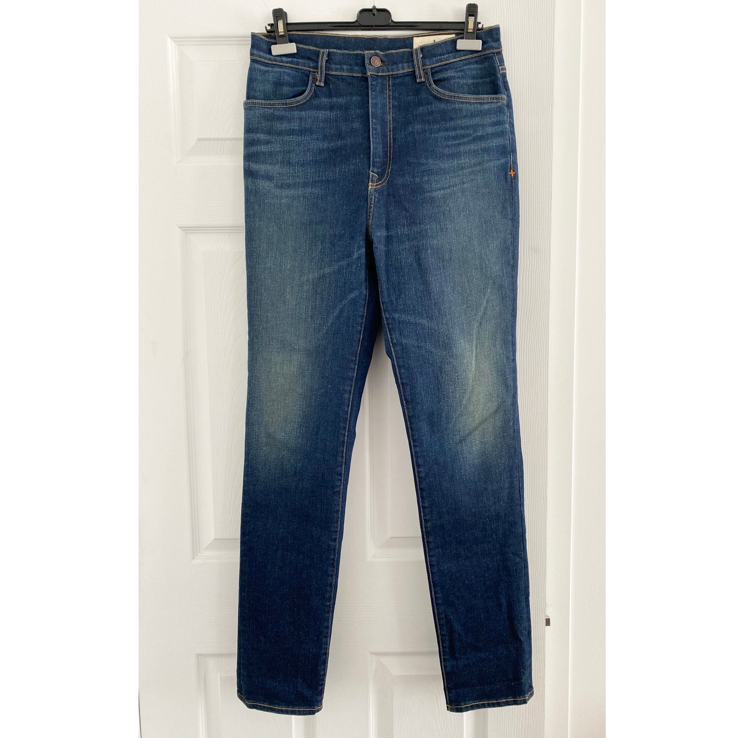 Imogene & Willie "Elizabeth" High Rise Skinny Jeans in Dark Denim, size 32