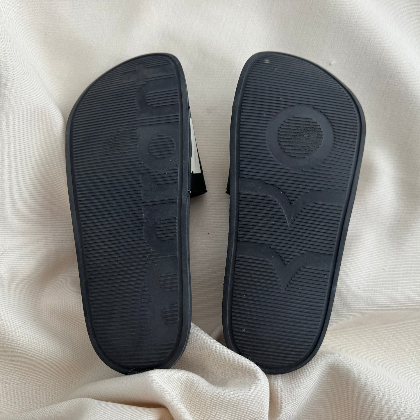 Claquettes Isabel Marant Hellea en noir, taille 35