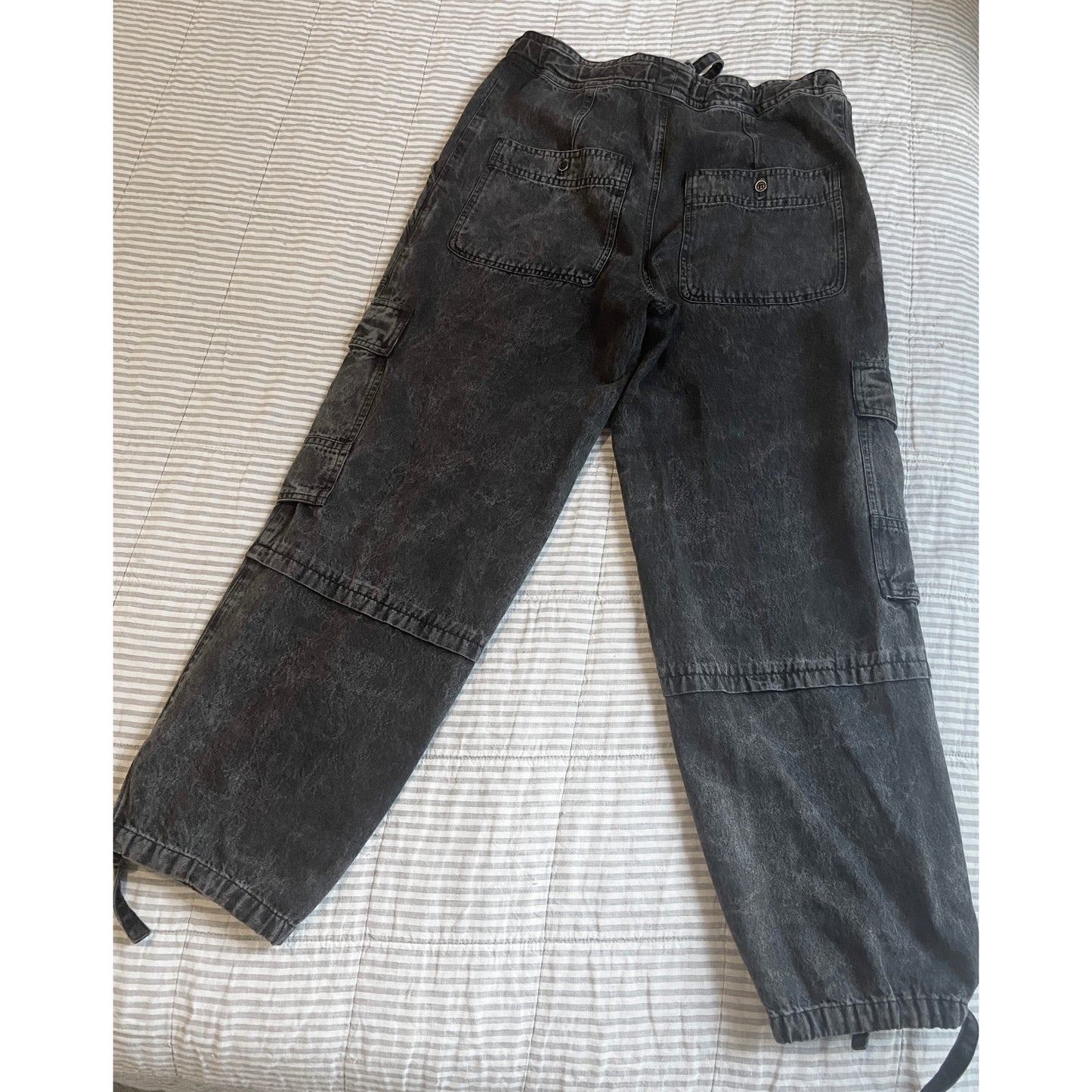 Isabel Marant Etoile "Ivy" Cargo Jean in Black, size 34 (fits size 2/4)