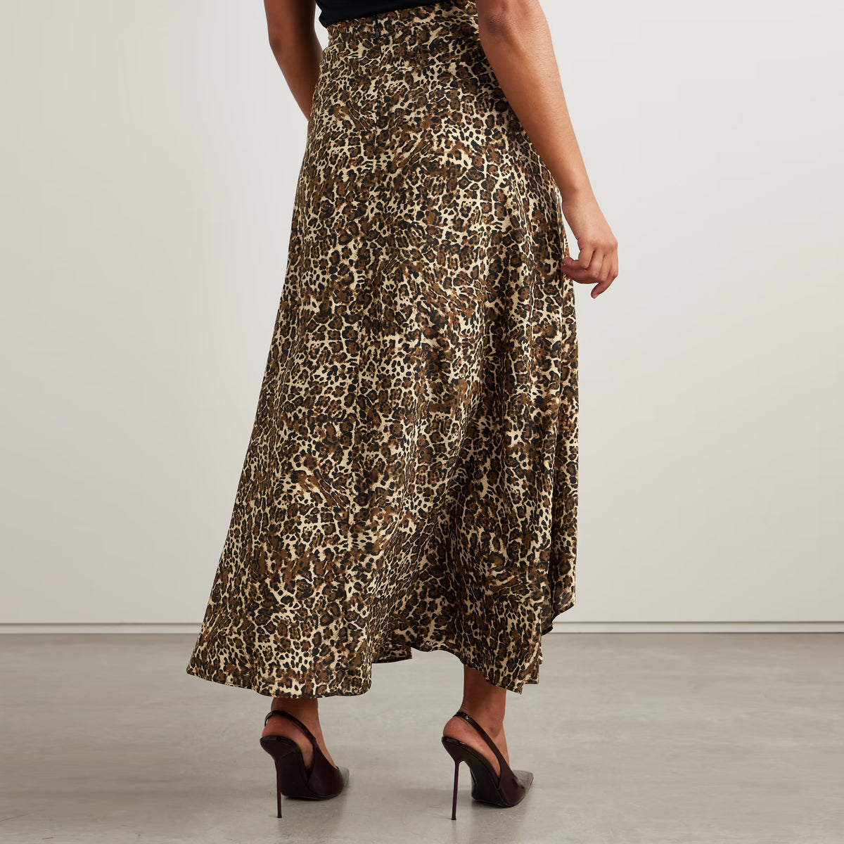 Isabel Marant "Sakura" Leopard Printed Silk Skirt, size 38 (fits size 4)