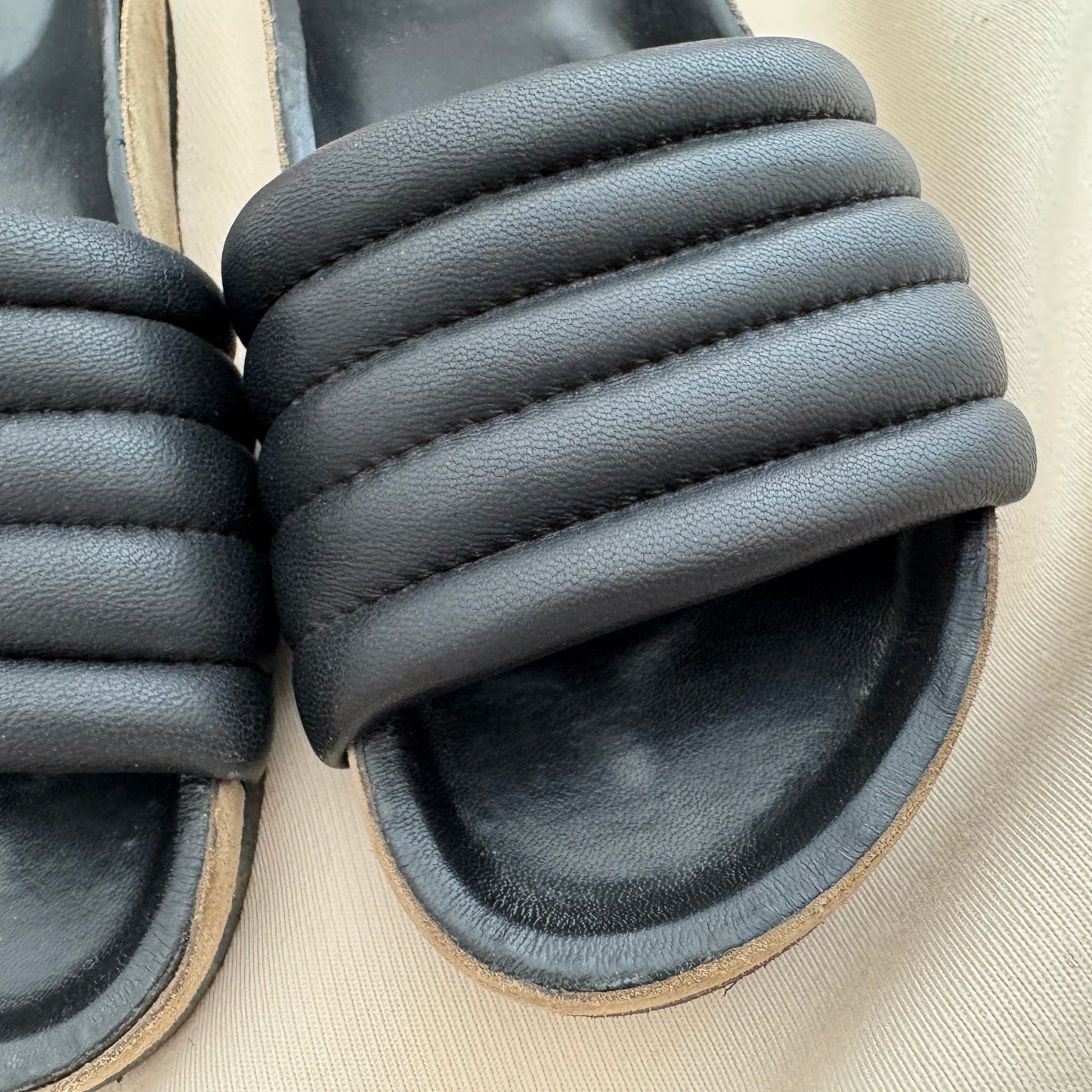 Isabel Marant Hellea Slides in Black, size 35