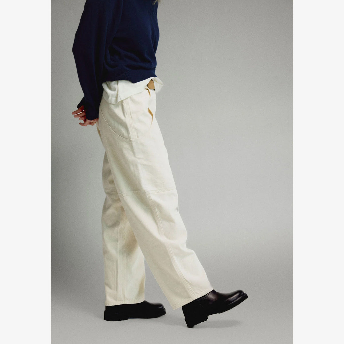 James Street Cargo Barrel Leg Jean in Natural, size 27