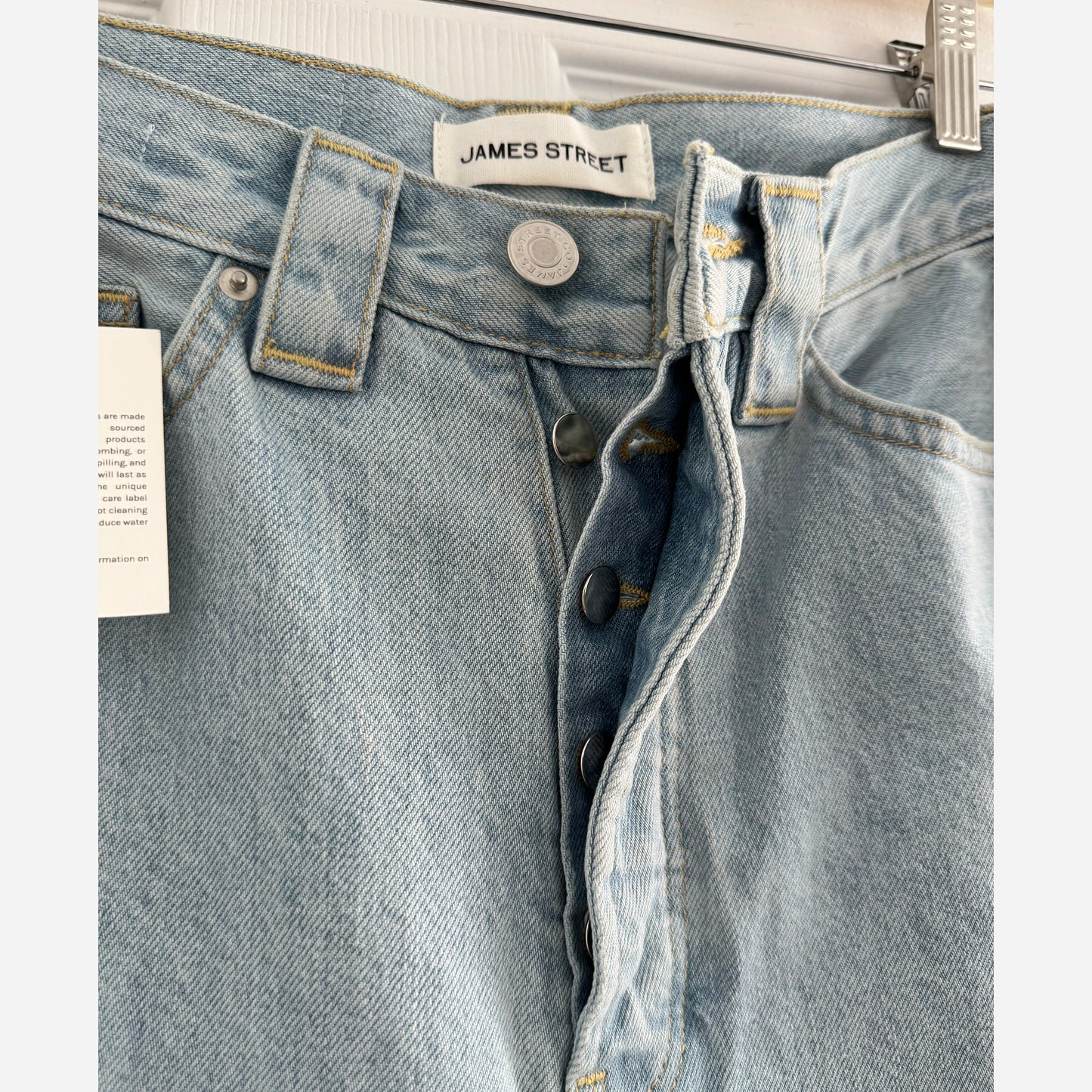 James Street Track Jean in Faded Blue, size 28