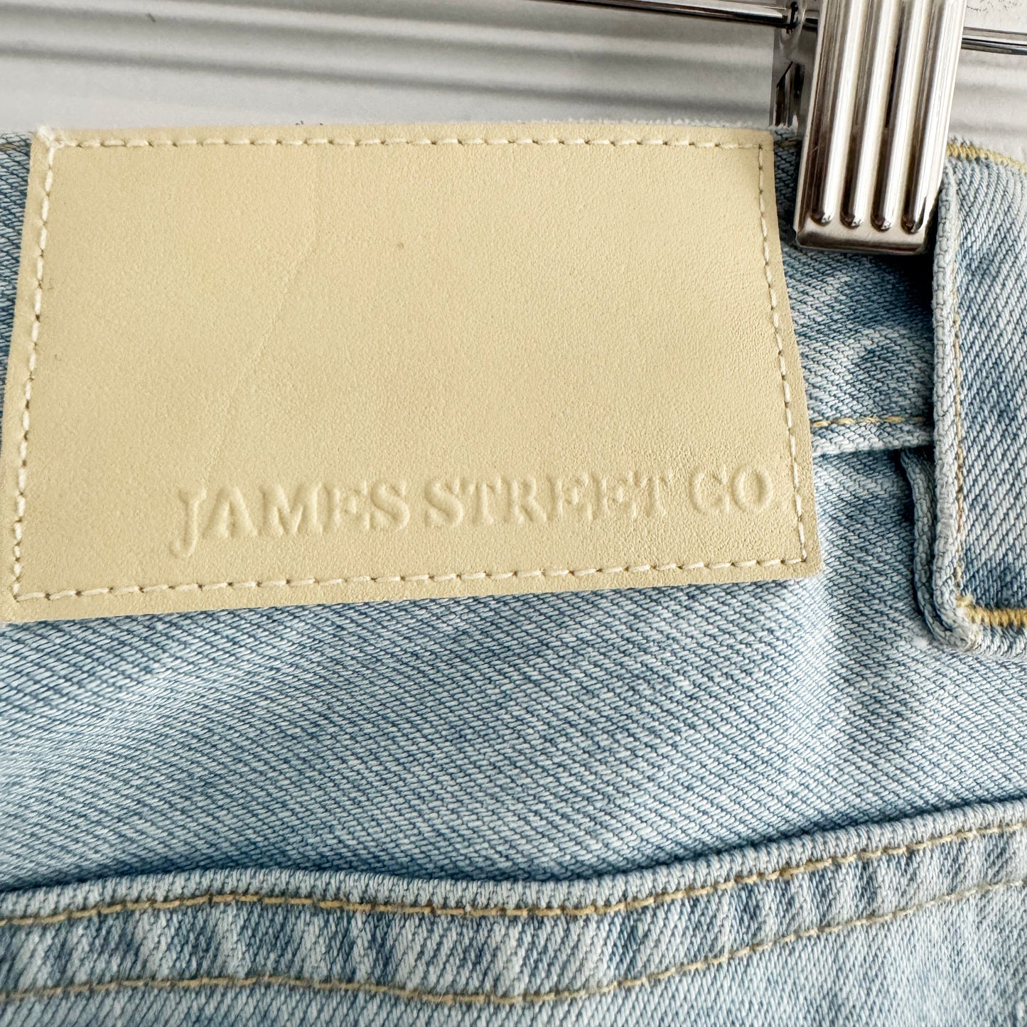 James Street Track Jean in Faded Blue, size 28