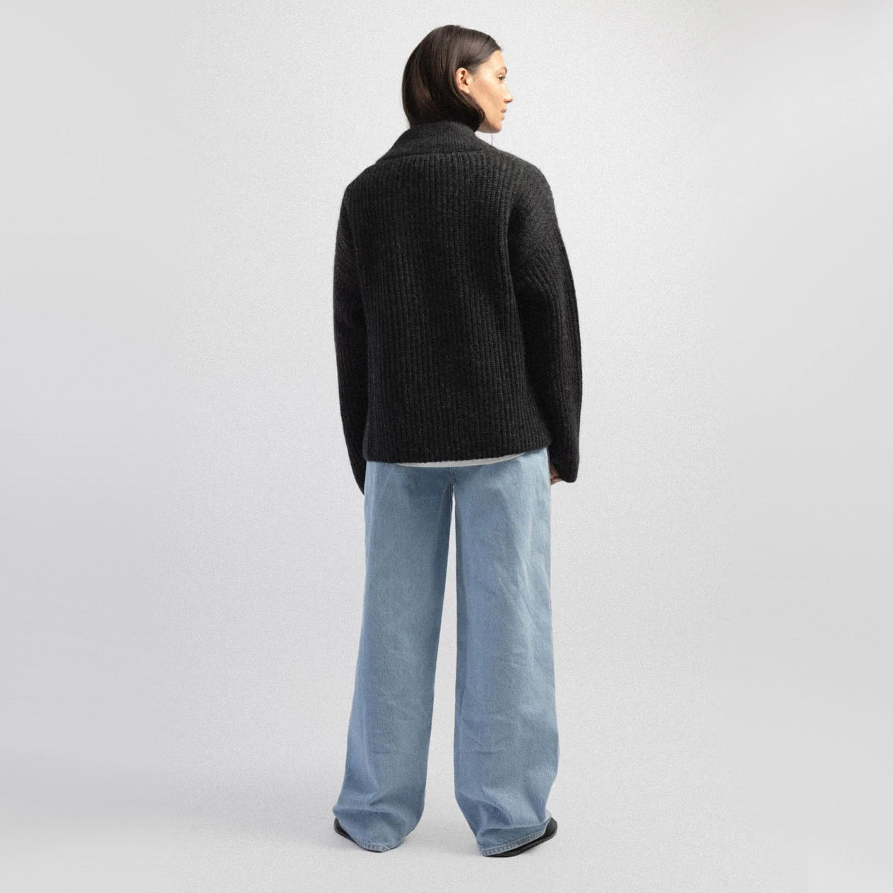 James Street "Frank" Cardigan in Charcoal Grey, size Medium