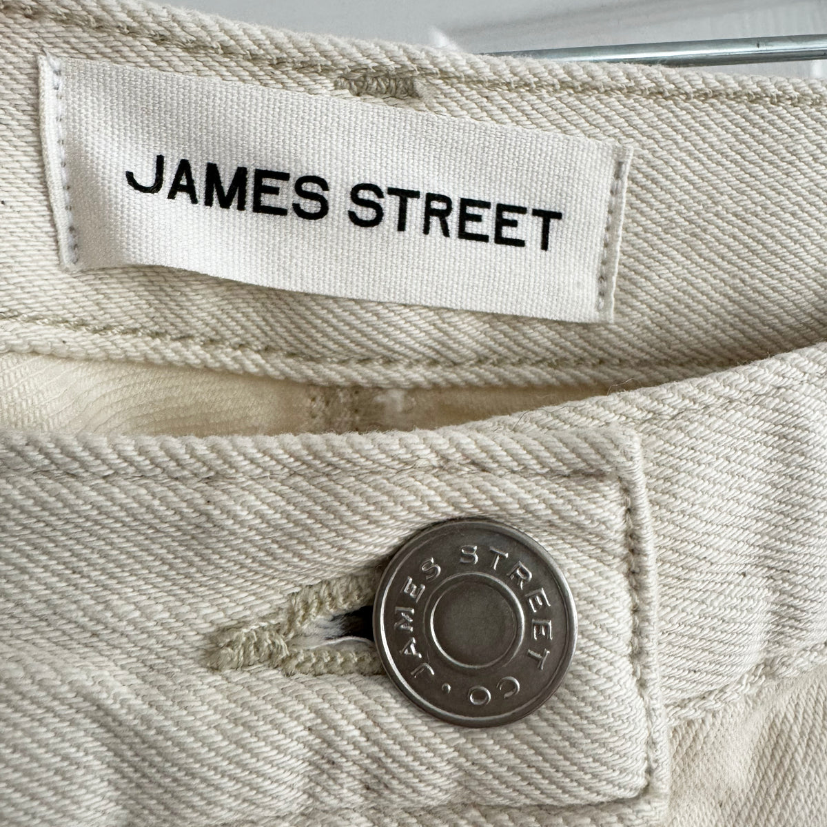 James Street Cargo Barrel Leg Jean in Natural, size 27