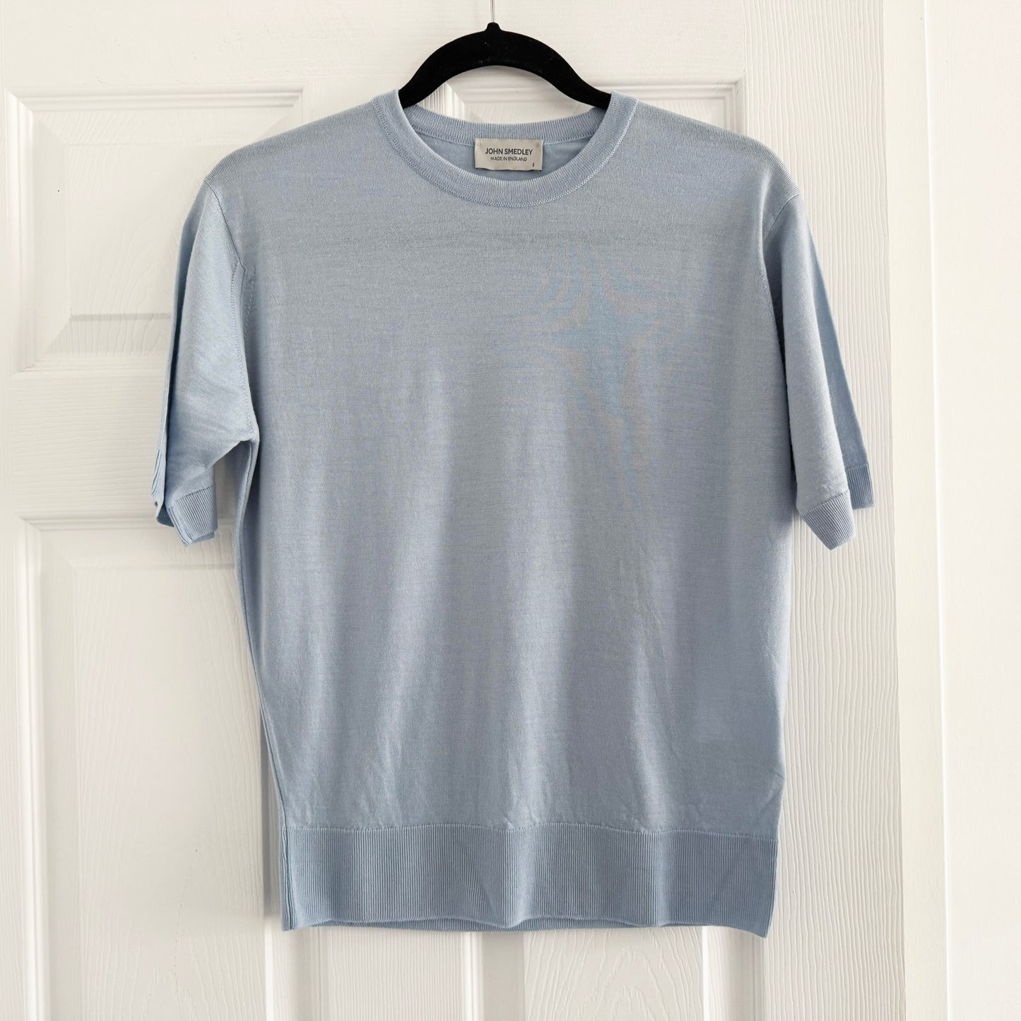 John Smedley Short Sleeve Merino T-Shirt in Blue, size Small