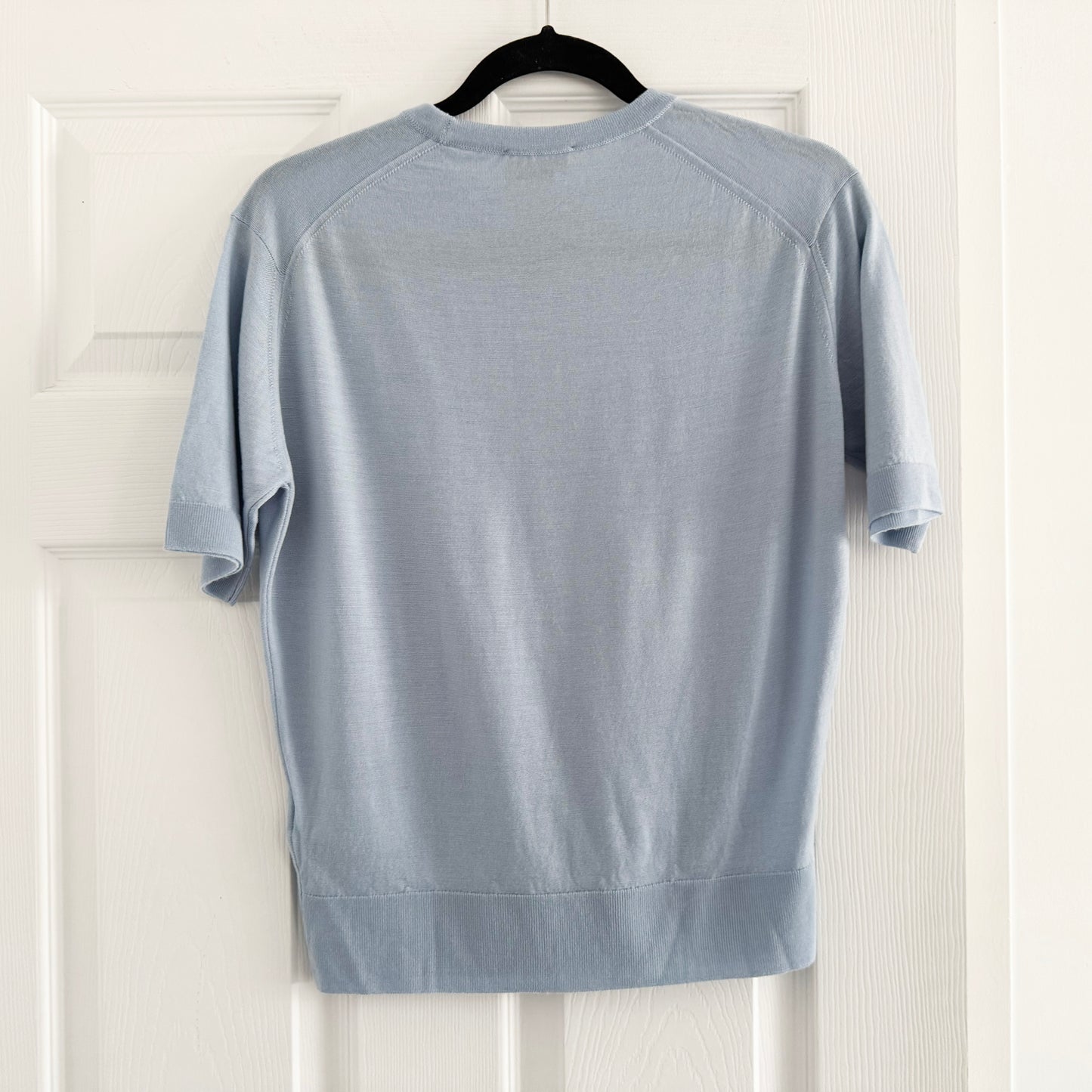 John Smedley Short Sleeve Merino T-Shirt in Blue, size Small