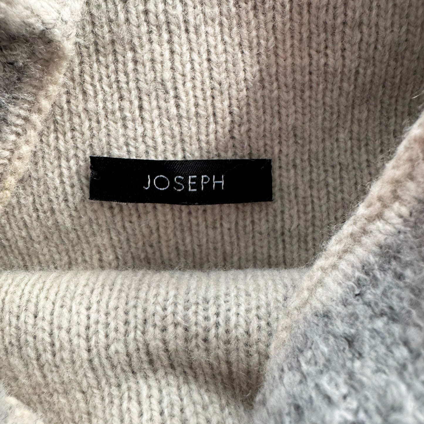 Joseph Bouclette Knit Sweater in Grey, size XXS (fits SO oversize)