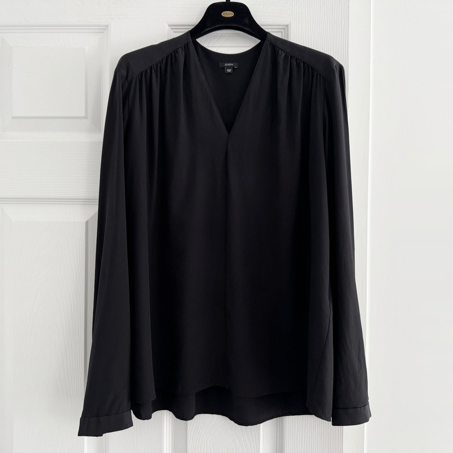 Joseph "Newell" Silk Blouse in Black, size 32 (XS)