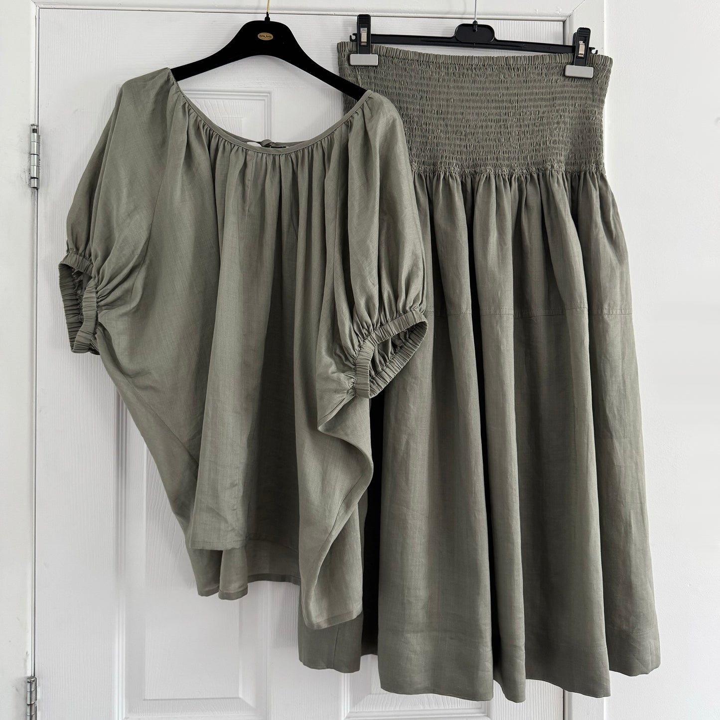 Joseph "Baidy" Ramie Top in "Argil", size 36 (fits like Medium)