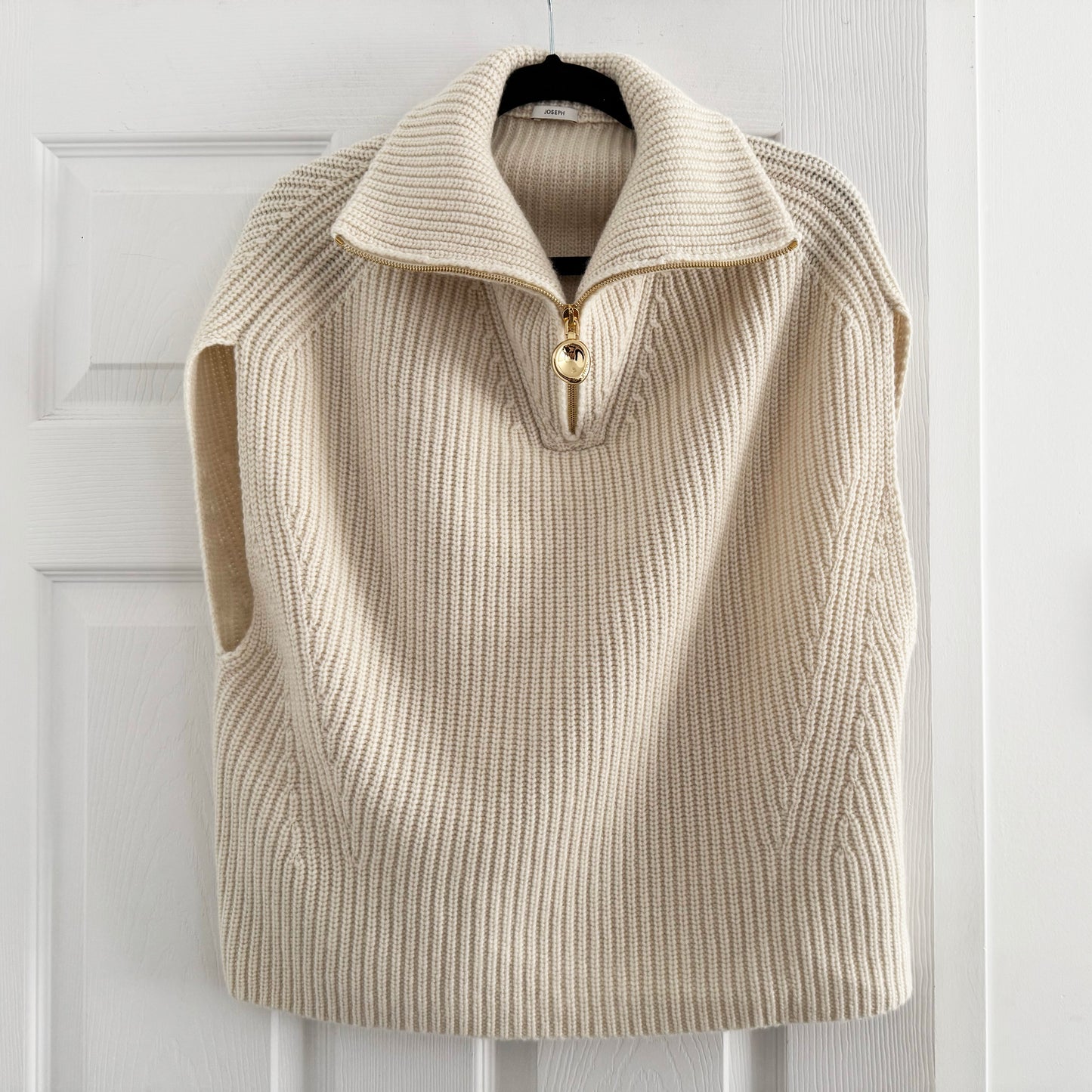 Joseph "Raffet" Ribbed Cashmere Vest, size XXS (fits oversize)
