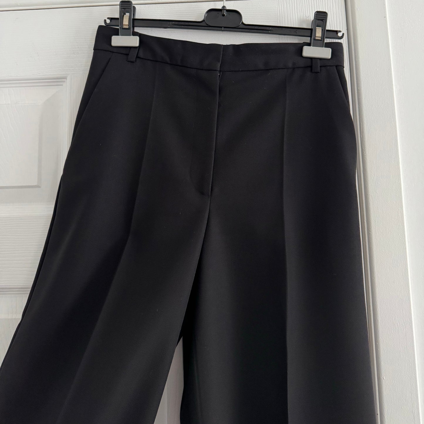 Joseph "Travis" Wool Granite Trousers in Black, size 36