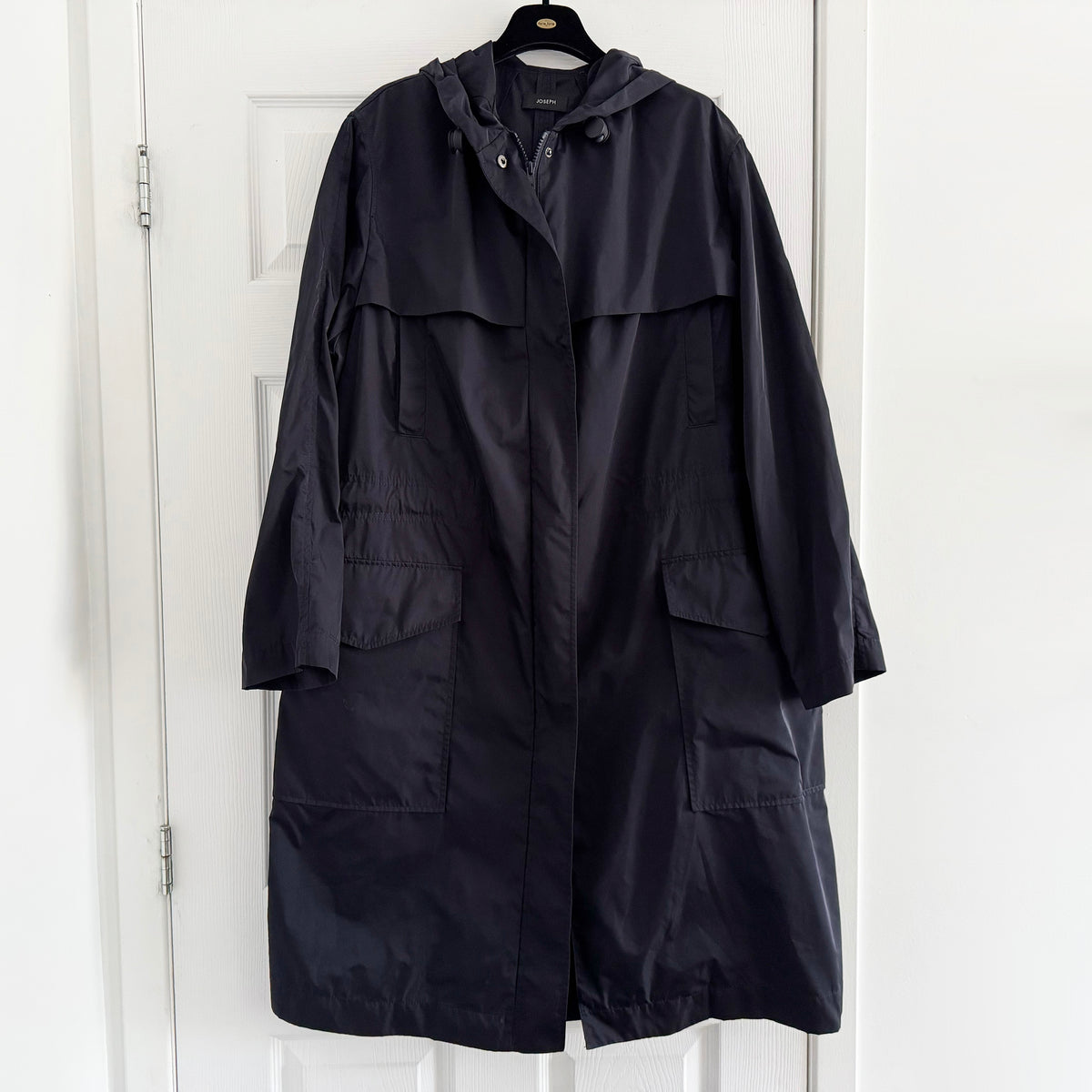 Joseph "Norton" Taffeta Nylon Jacket in Navy, size 40