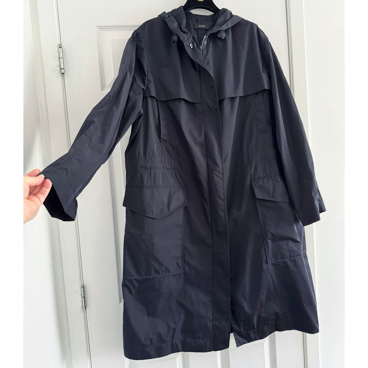 Joseph "Norton" Taffeta Nylon Jacket in Navy, size 40