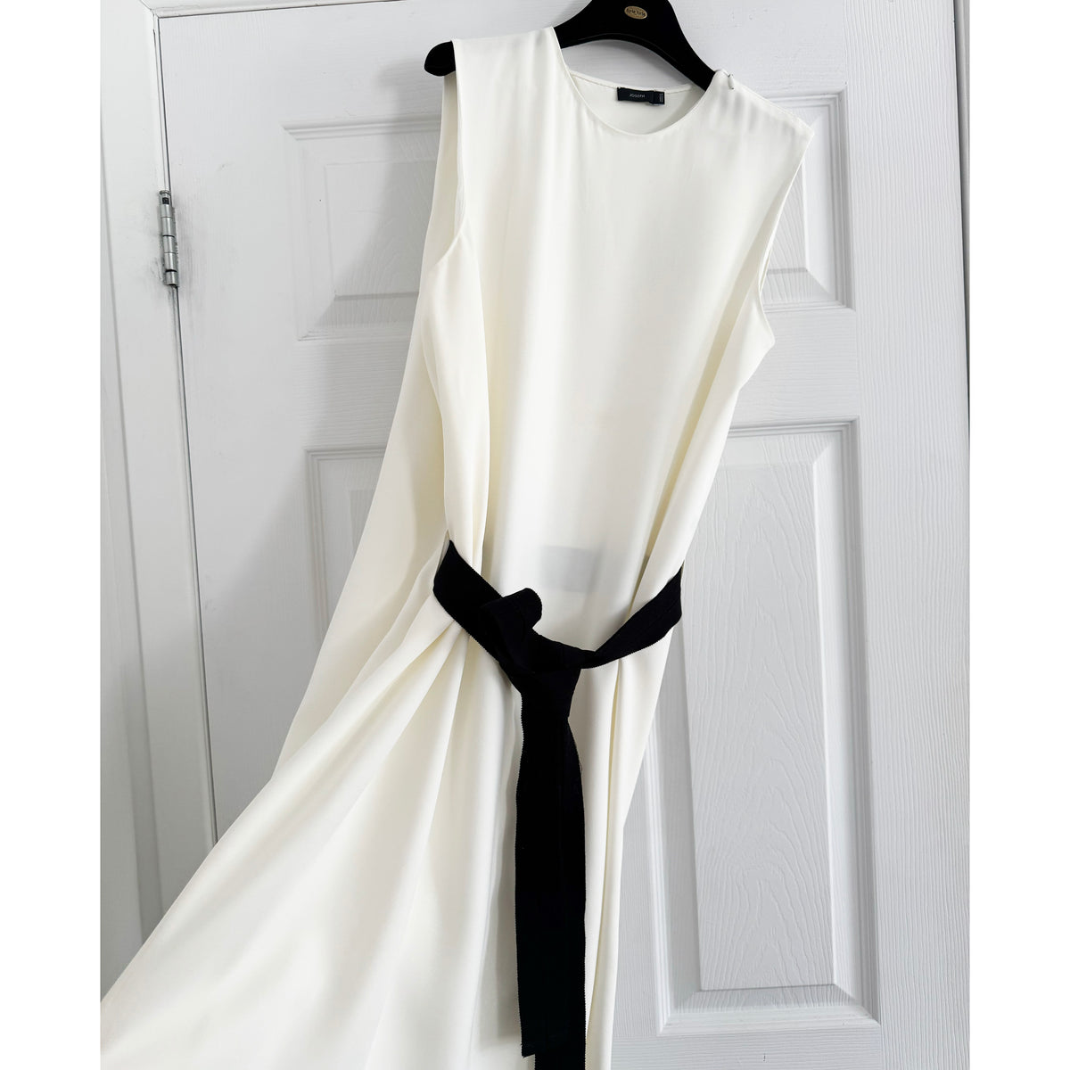 Joseph "Murphy" Ivory Crepe Dress, size 40 (fits like 6/8) ** AS IS **