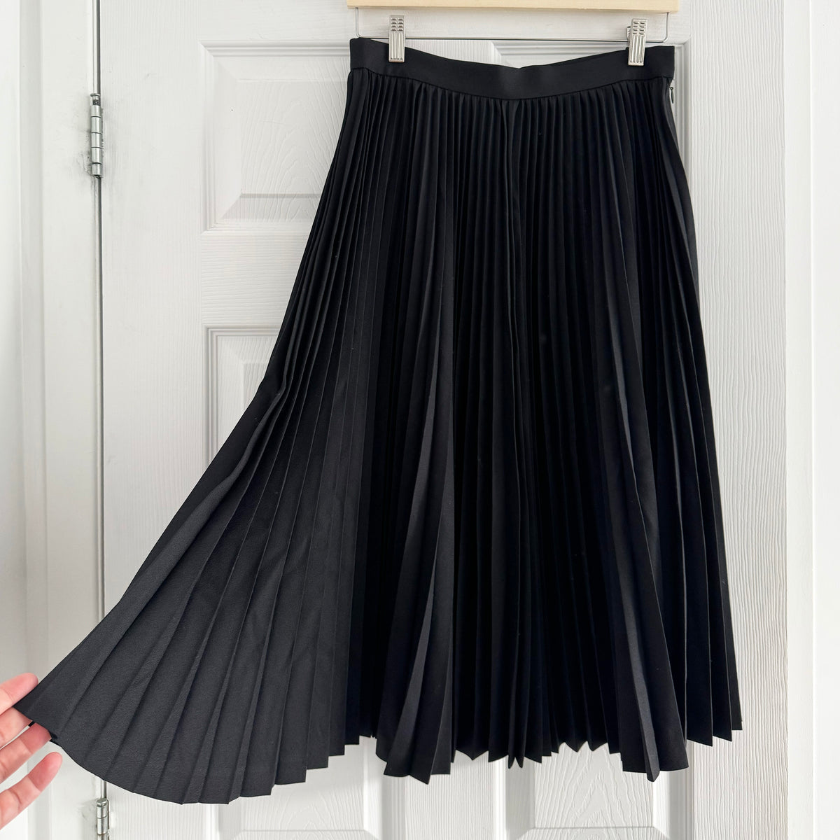 Junya Watanabe Pleated Skirt in Black, size Medium (fits size small)