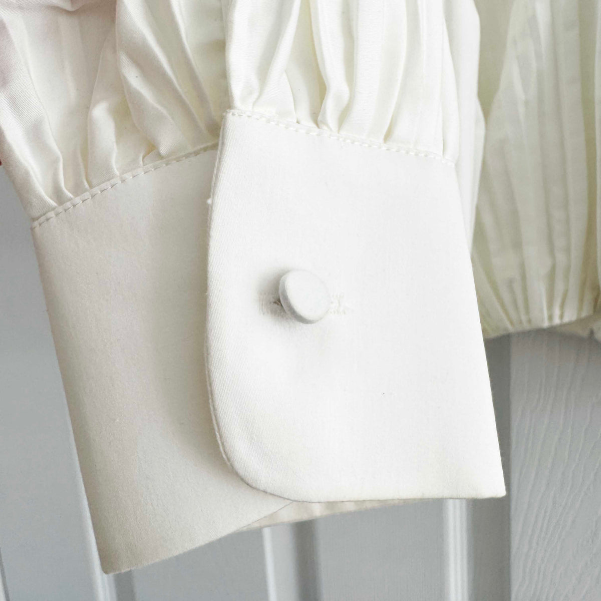 Khaite "Malone" Plisse Cocoon blouse in White, size XS