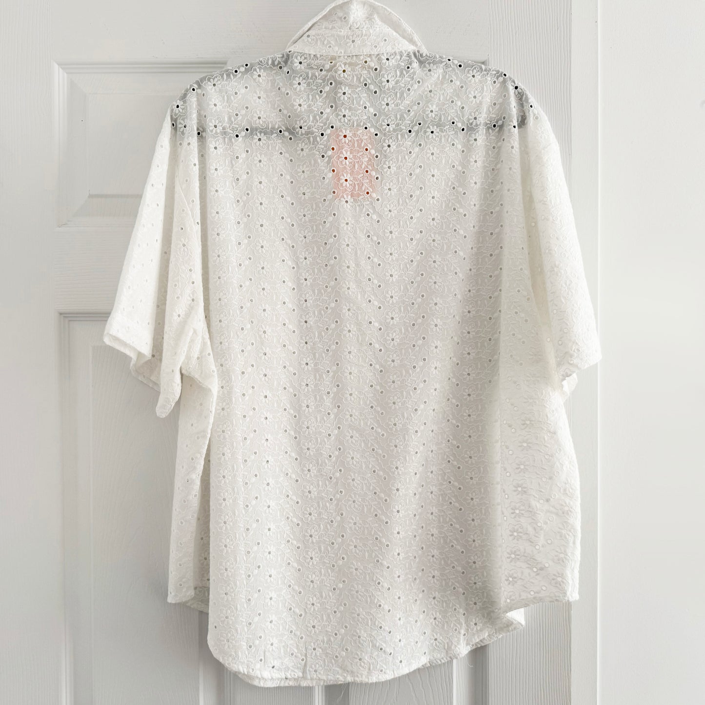La Maregold "Mila" Shirt in White Eyelet, size M/L