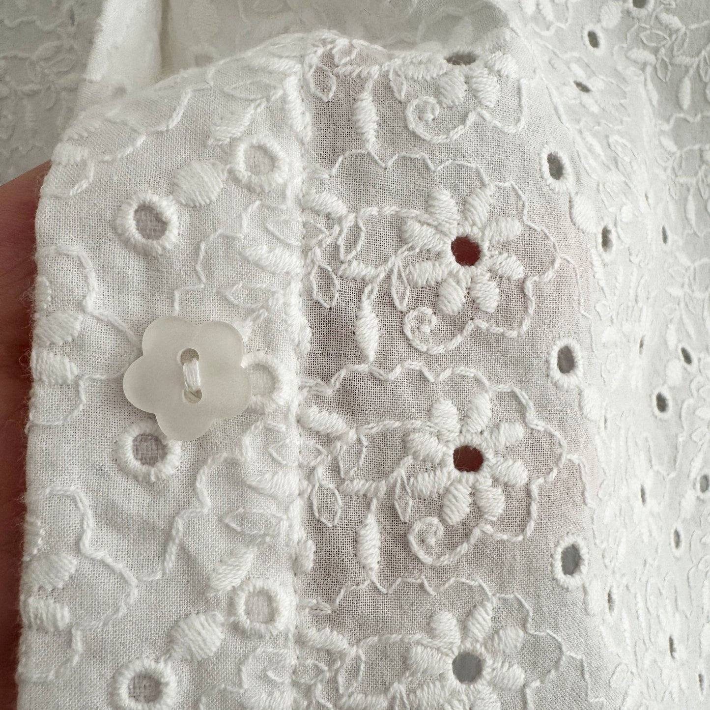 La Maregold "Mila" Shirt in White Eyelet, size M/L