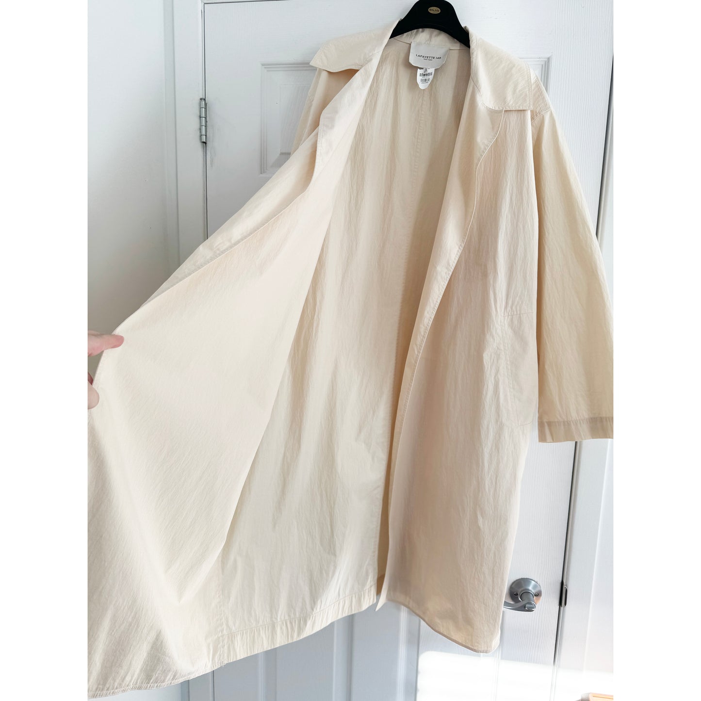 Lafayette148 Open Trench Coat in Beige, size Small