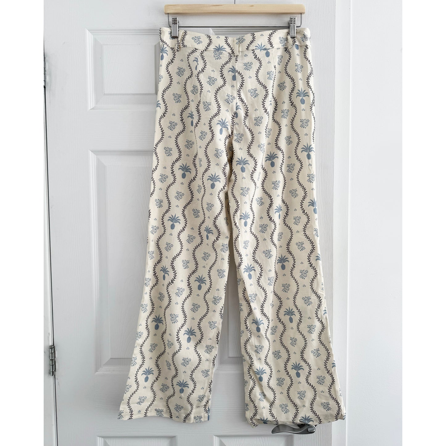 Laganini "Punky Kaloa" Printed Pants, size Medium