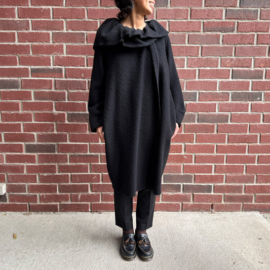 Lanvin Ruffle Collar Coat in Black, size 44 (fits M/L)