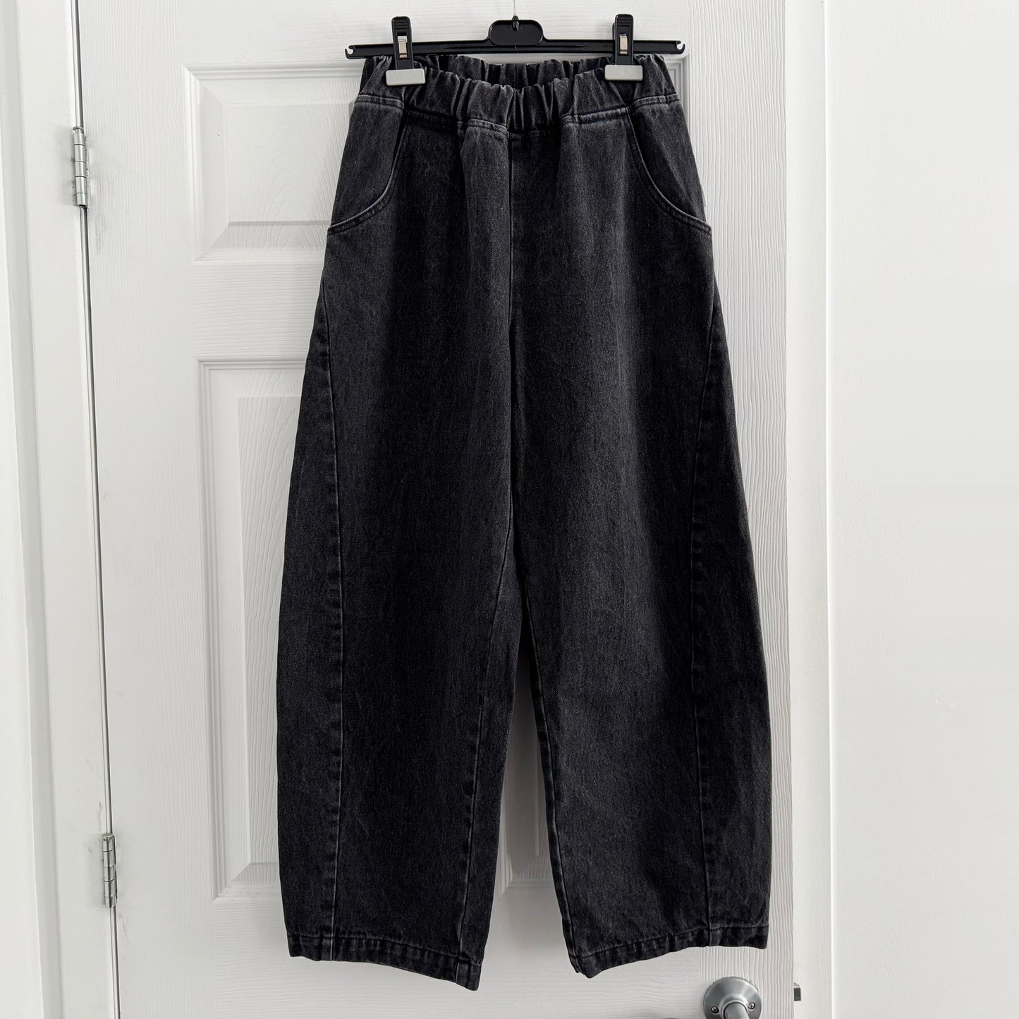 Le Bon Shoppe "Arc" Jeans in Black, size Small