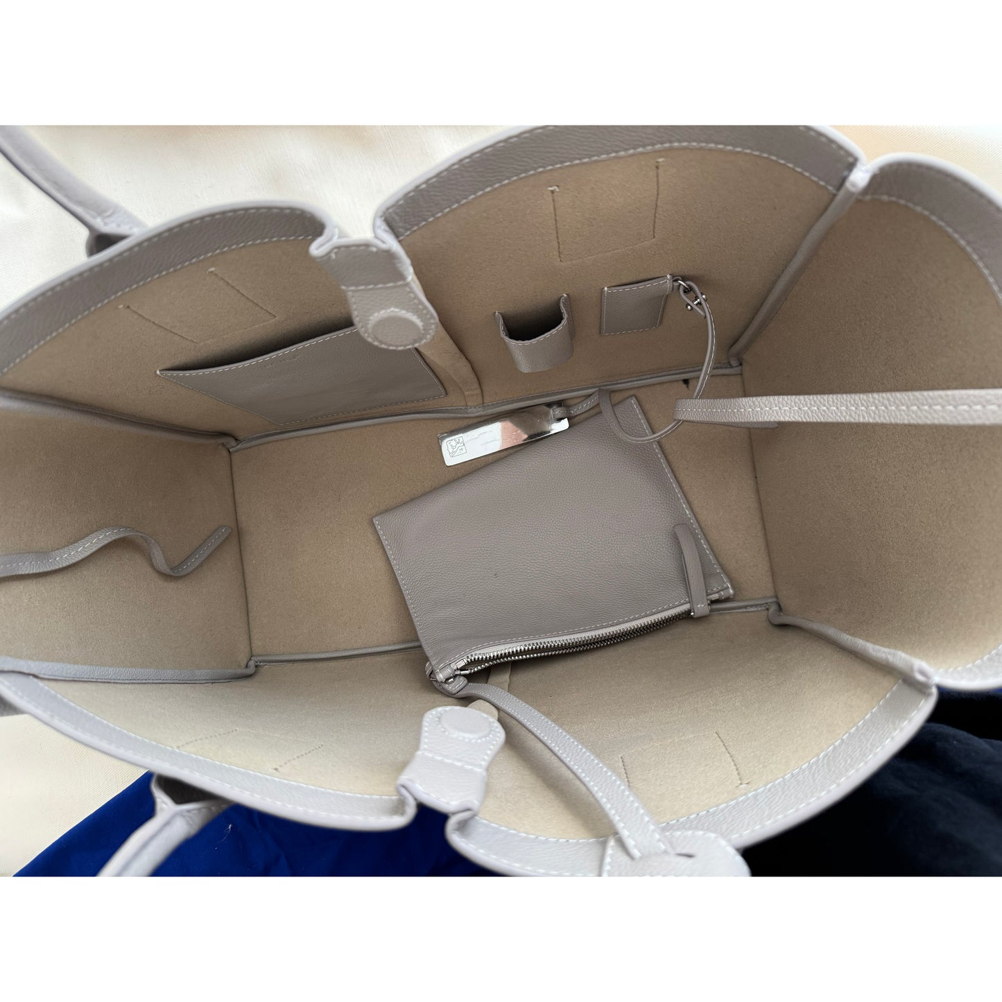 Le Tanneur Large "Elena" Tote in Light Grey