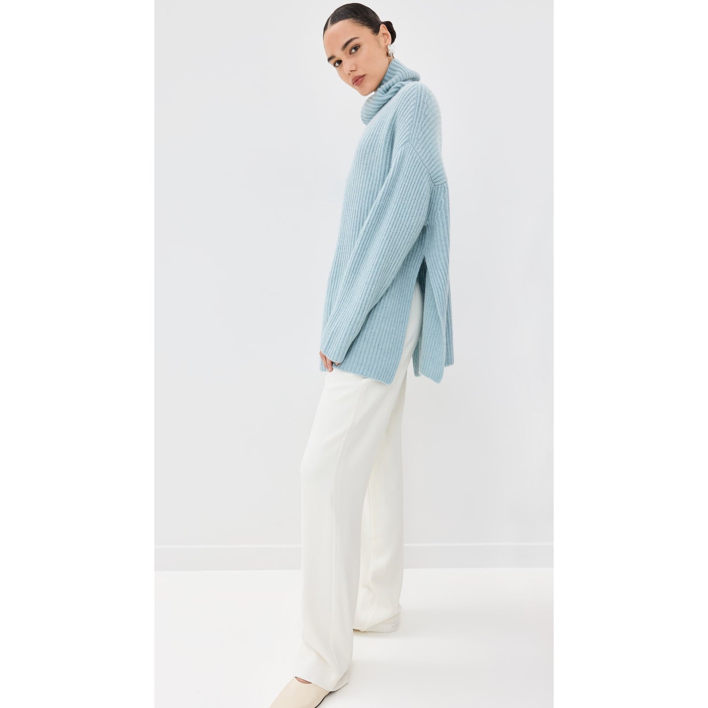 Le Kasha "Lisbon" Ribbed Cashmere Sweater in Blue, One Size Only