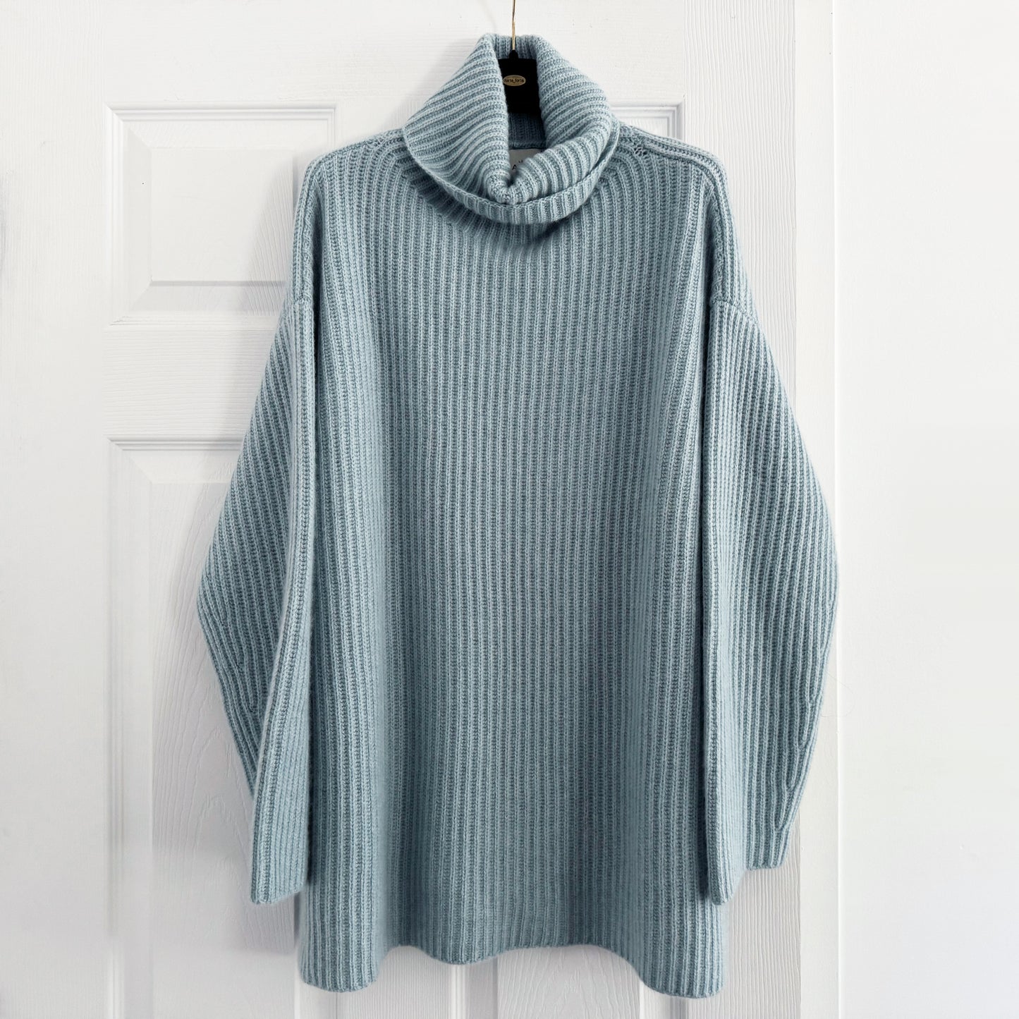 Le Kasha "Lisbon" Ribbed Cashmere Sweater in Blue, One Size Only