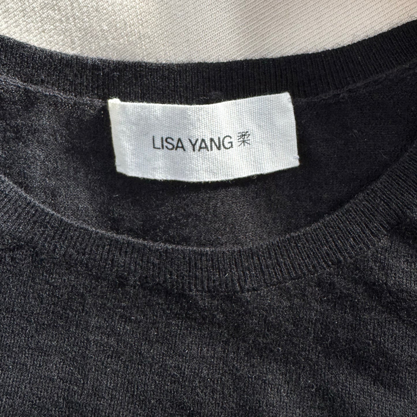 Lisa Yang "Ari" Cashmere Tee in Black, size "0" (XS)