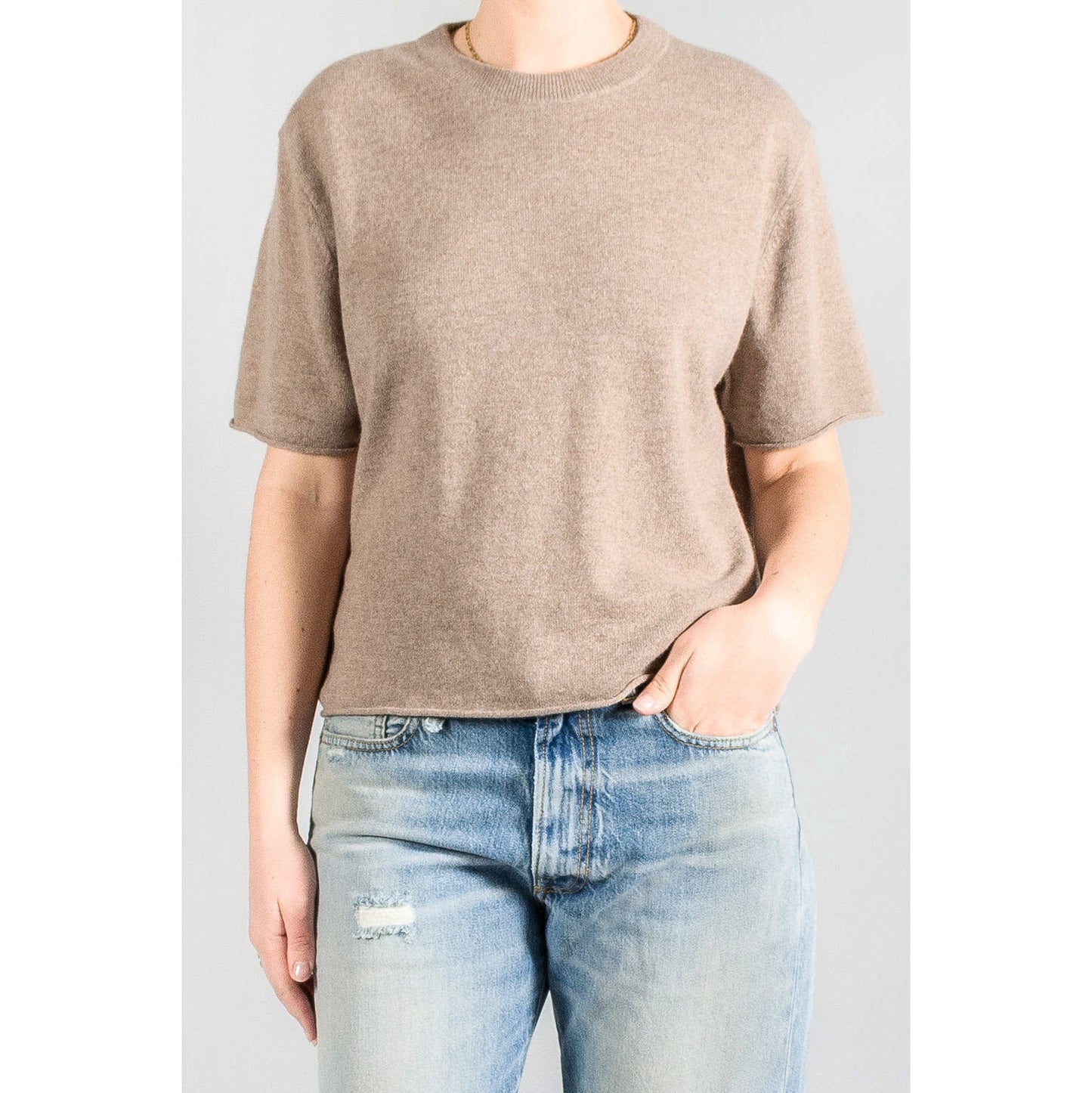 Lisa Yang "Cila" Cashmere Tee-Shirt in Cafe au Lait, size "0" (XS/S)