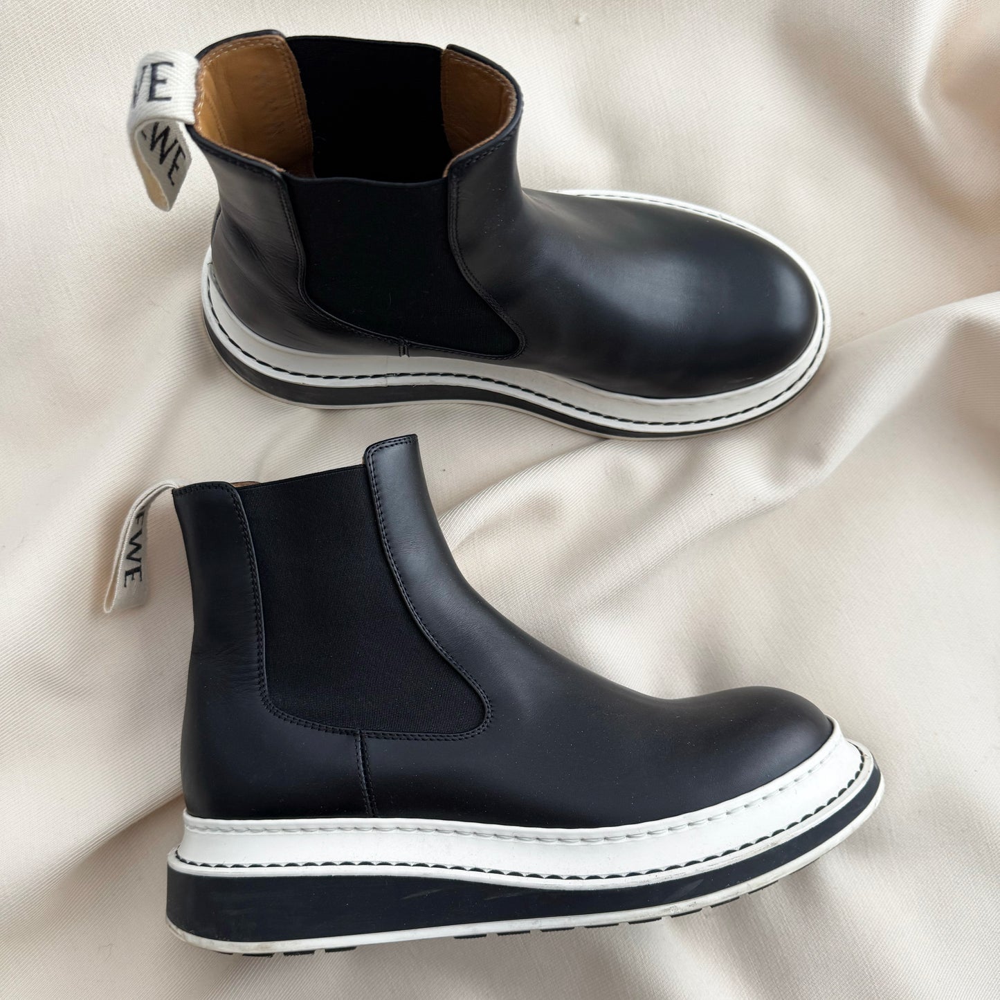 Loewe Chelsea Boot Ankle Boots In Black Leather, size 38