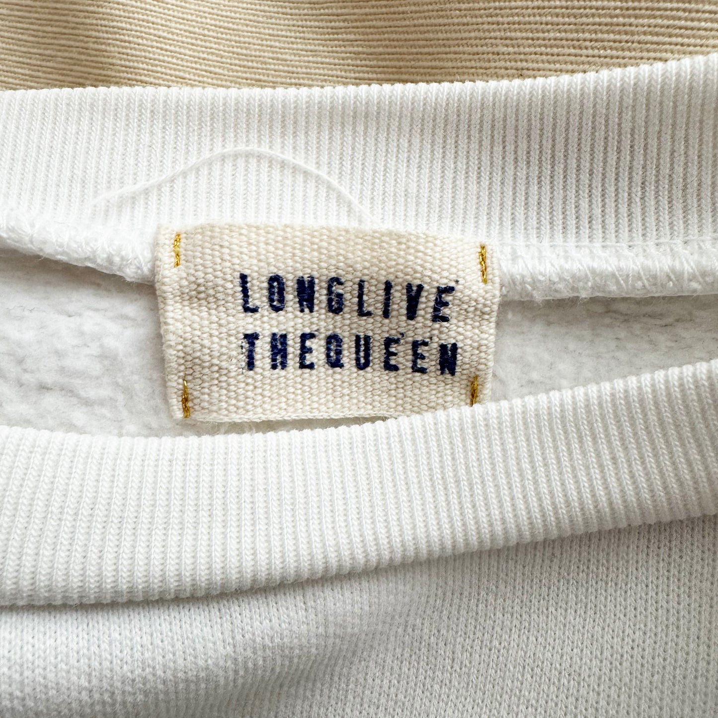 ** KIDS ** Long Live the Queen White Sweatshirt with Circle Patch, size 12 years